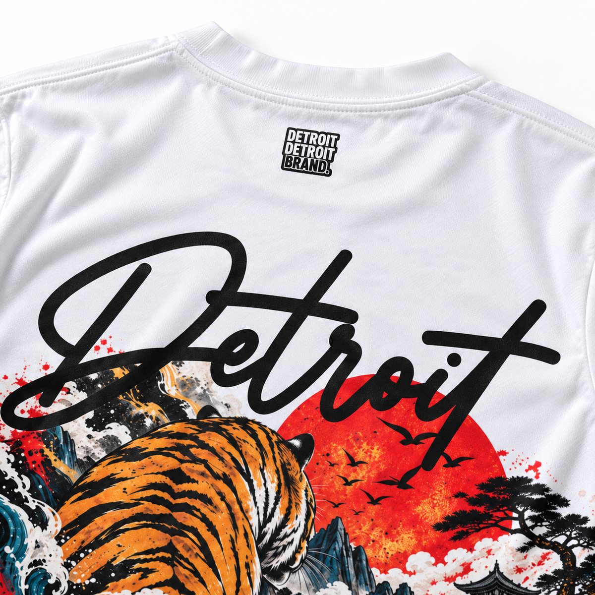 Detroit Tiger Wave Graphic T-Shirt